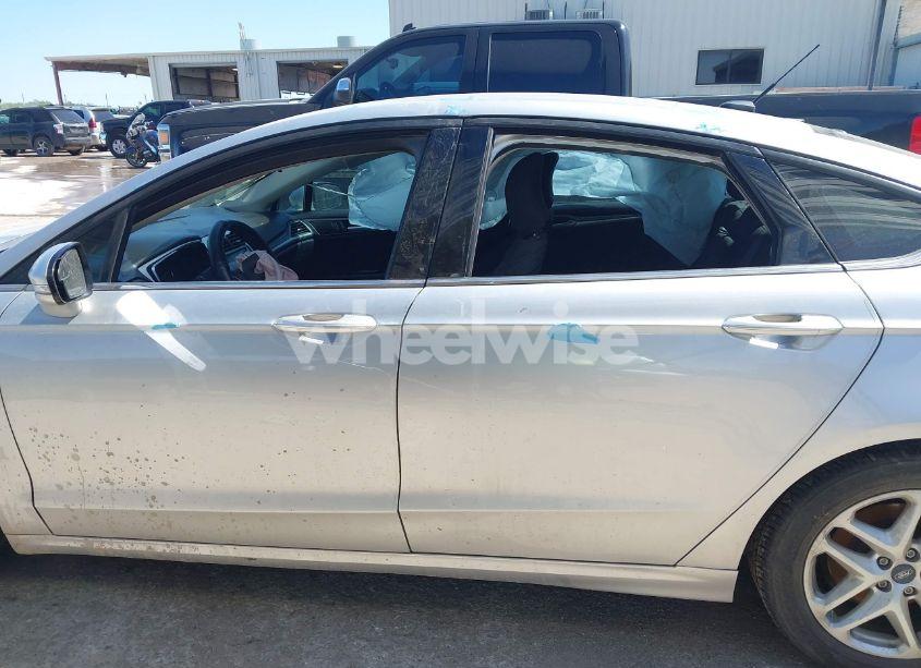 Photo 14 of 2016 Ford Fusion SE (VIN 3FA6P0H77GR365475)