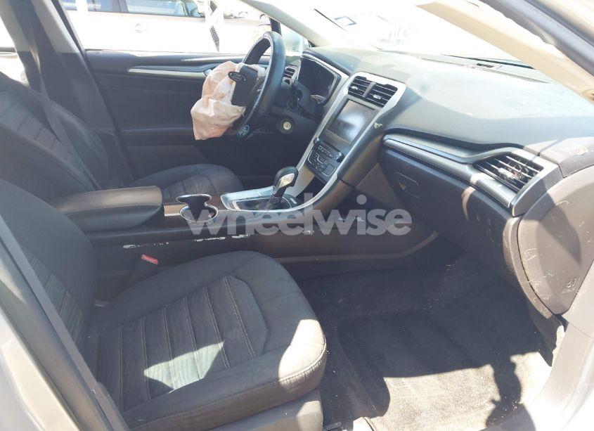 Photo 5 of 2016 Ford Fusion SE (VIN 3FA6P0H77GR365475)