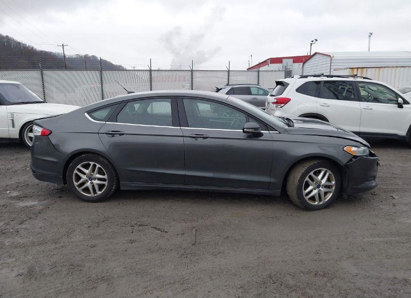 Photo 13 of 2016 Ford Fusion SE (VIN 3FA6P0H77GR373916)