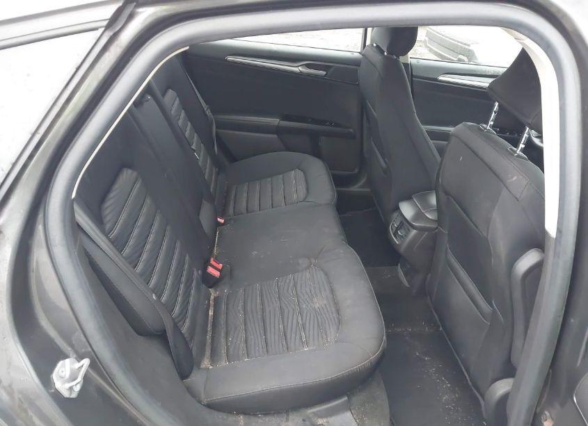 Photo 8 of 2016 Ford Fusion SE (VIN 3FA6P0H77GR373916)