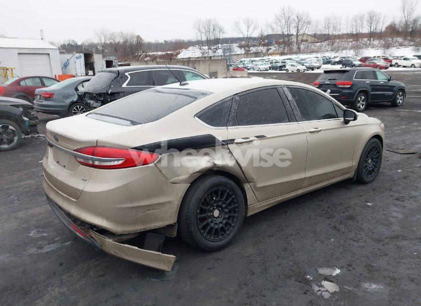 Photo 4 of 2017 Ford Fusion SE (VIN 3FA6P0H77HR107507)