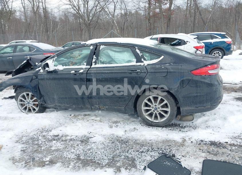 Photo 13 of 2017 Ford Fusion SE (VIN 3FA6P0H77HR125893)