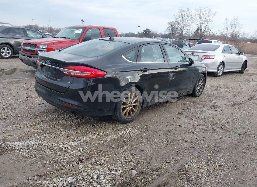 Photo 4 of 2017 Ford Fusion SE (VIN 3FA6P0H77HR167027)