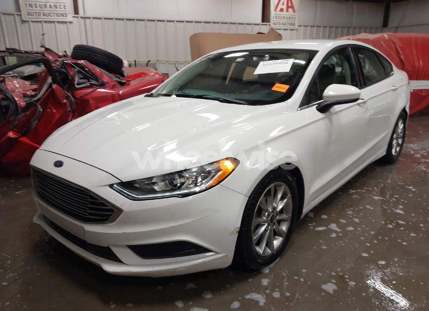 Photo 2 of 2017 Ford Fusion SE (VIN 3FA6P0H77HR228621)
