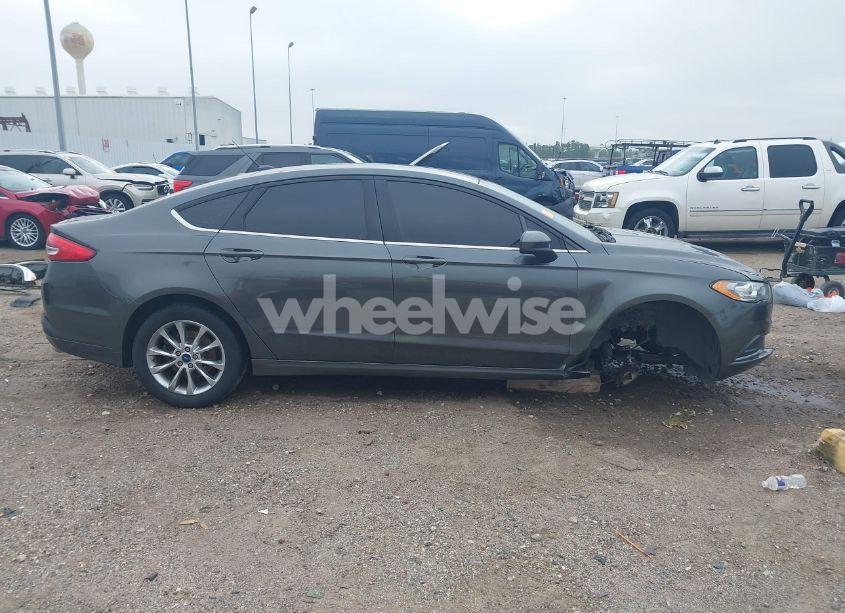 Photo 14 of 2017 Ford Fusion SE (VIN 3FA6P0H77HR237562)