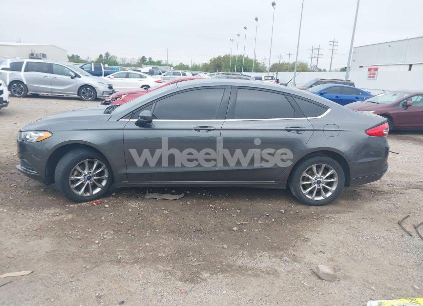 Photo 15 of 2017 Ford Fusion SE (VIN 3FA6P0H77HR237562)