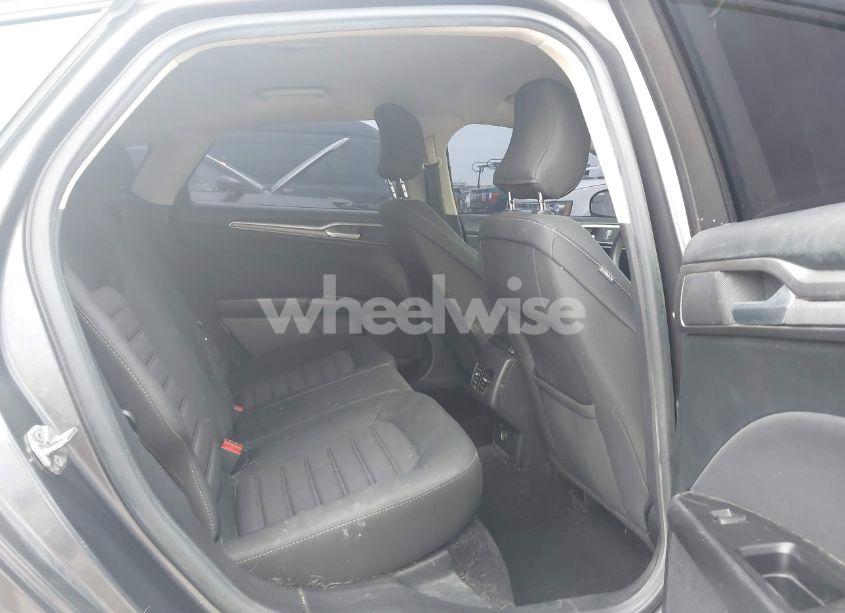 Photo 8 of 2017 Ford Fusion SE (VIN 3FA6P0H77HR237562)