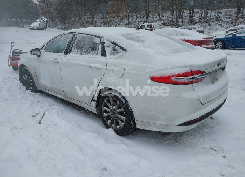 Photo 3 of 2017 Ford Fusion SE (VIN 3FA6P0H77HR279374)