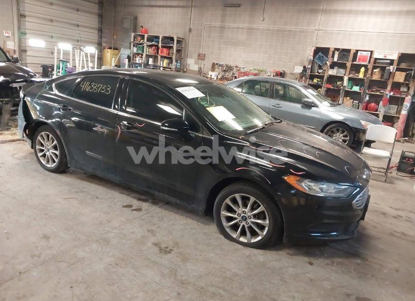 2017 Ford Fusion SE (VIN 3FA6P0H77HR383086) main photo