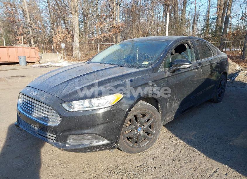 Photo 2 of 2013 Ford Fusion SE (VIN 3FA6P0H78DR203236)