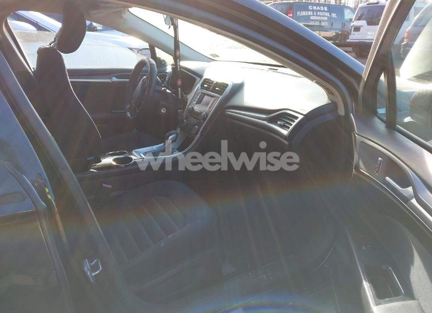 Photo 5 of 2013 Ford Fusion SE (VIN 3FA6P0H78DR203236)