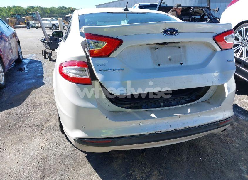 Photo 6 of 2013 Ford Fusion SE (VIN 3FA6P0H78DR211420)