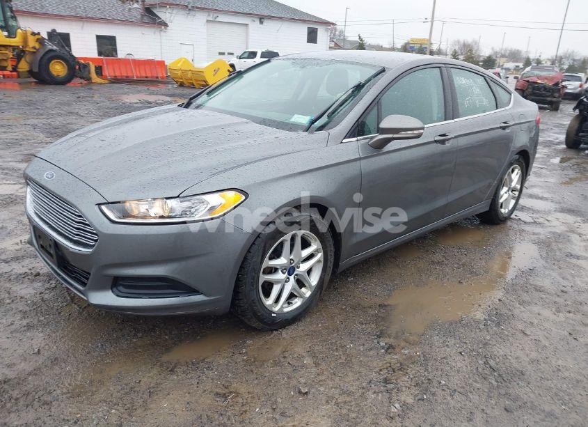 Photo 2 of 2013 Ford Fusion SE (VIN 3FA6P0H78DR289910)