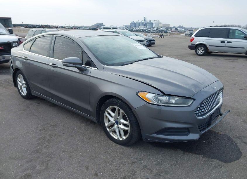 2013 Ford Fusion SE (VIN 3FA6P0H78DR319570) main photo