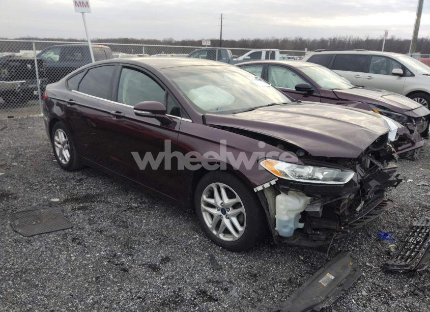2013 Ford Fusion SE (VIN 3FA6P0H78DR354545) main photo