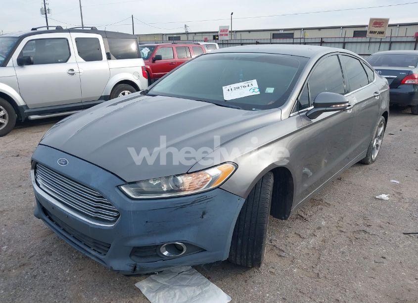 Photo 2 of 2014 Ford Fusion SE (VIN 3FA6P0H78ER148529)