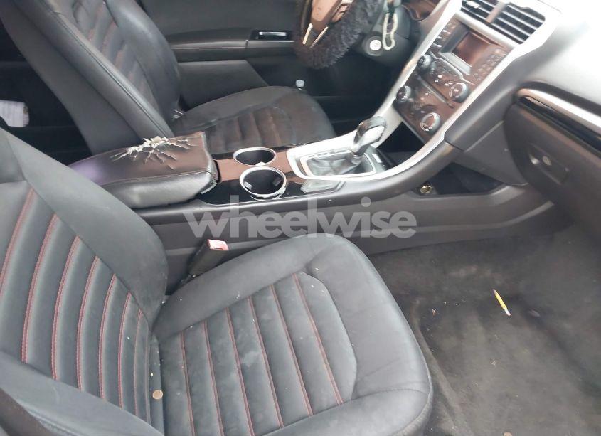 Photo 5 of 2014 Ford Fusion SE (VIN 3FA6P0H78ER148529)