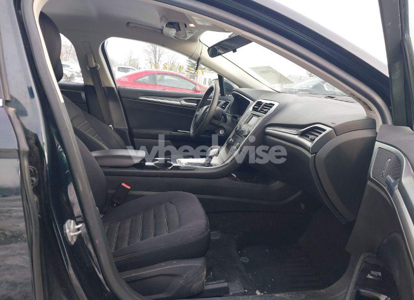 Photo 5 of 2014 Ford Fusion SE (VIN 3FA6P0H78ER228784)