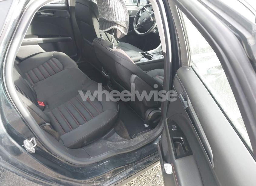 Photo 8 of 2014 Ford Fusion SE (VIN 3FA6P0H78ER320574)