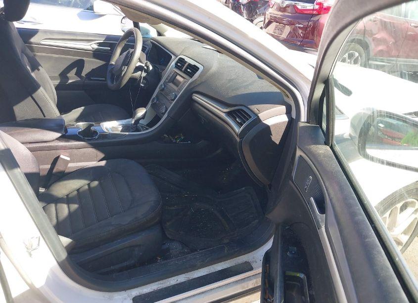 Photo 5 of 2014 Ford Fusion SE (VIN 3FA6P0H78ER389510)