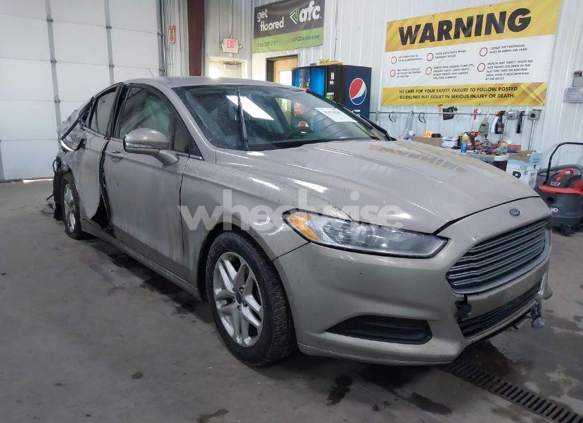 2015 Ford Fusion SE (VIN 3FA6P0H78FR104998) main photo