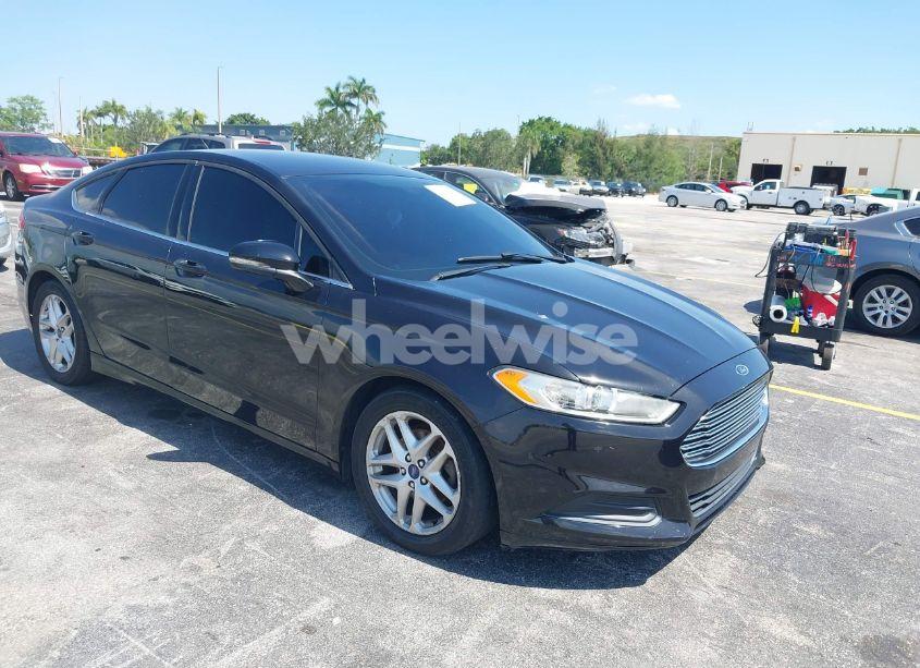 2015 Ford Fusion SE (VIN 3FA6P0H78FR227409) main photo