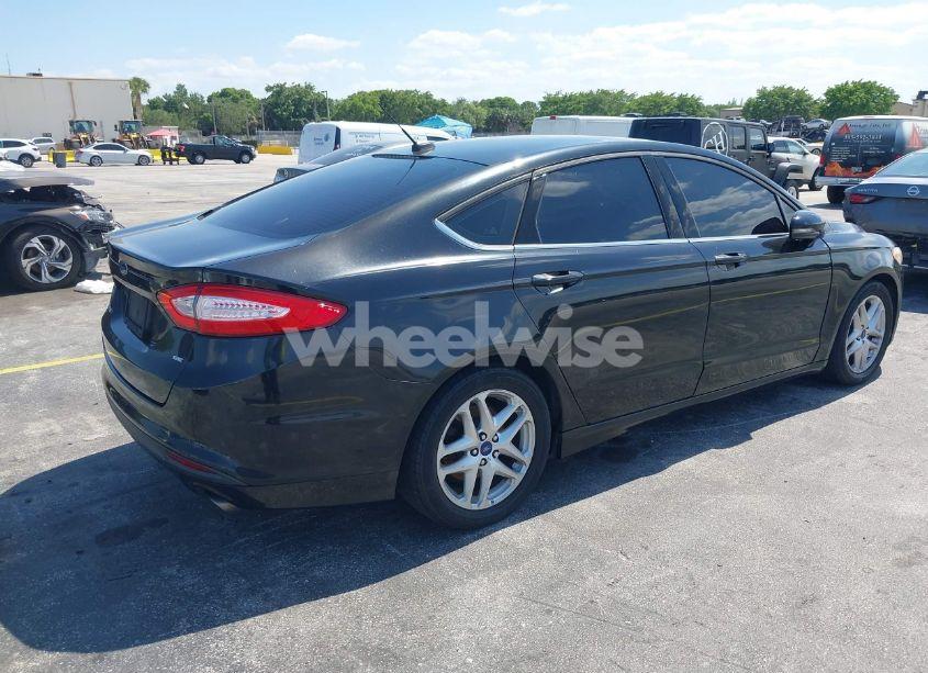 Photo 4 of 2015 Ford Fusion SE (VIN 3FA6P0H78FR227409)