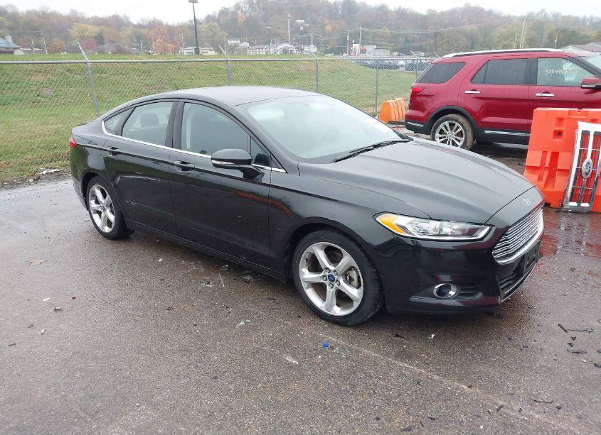 2015 Ford Fusion SE (VIN 3FA6P0H78FR244775) main photo