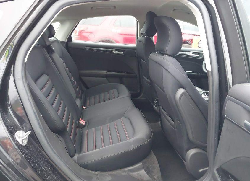 Photo 8 of 2015 Ford Fusion SE (VIN 3FA6P0H78FR244775)