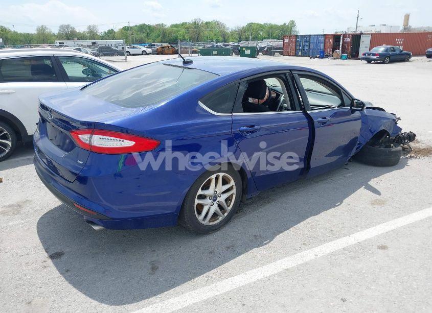 Photo 4 of 2015 Ford Fusion SE (VIN 3FA6P0H78FR260832)