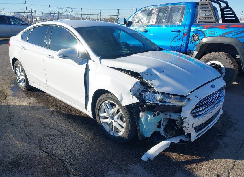 2015 Ford Fusion SE (VIN 3FA6P0H78FR266047) main photo