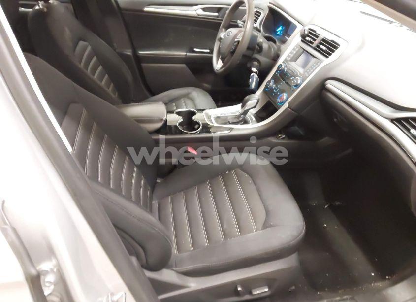 Photo 5 of 2015 Ford Fusion SE (VIN 3FA6P0H78FR266503)