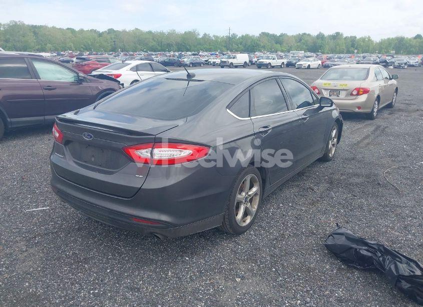 Photo 4 of 2015 Ford Fusion SE (VIN 3FA6P0H78FR278604)