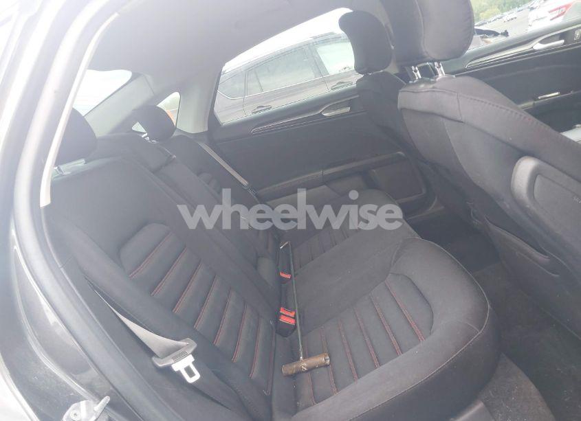 Photo 8 of 2015 Ford Fusion SE (VIN 3FA6P0H78FR278604)