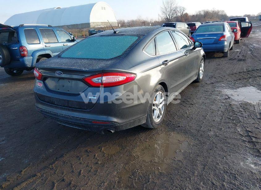 Photo 4 of 2015 Ford Fusion SE (VIN 3FA6P0H78FR293488)