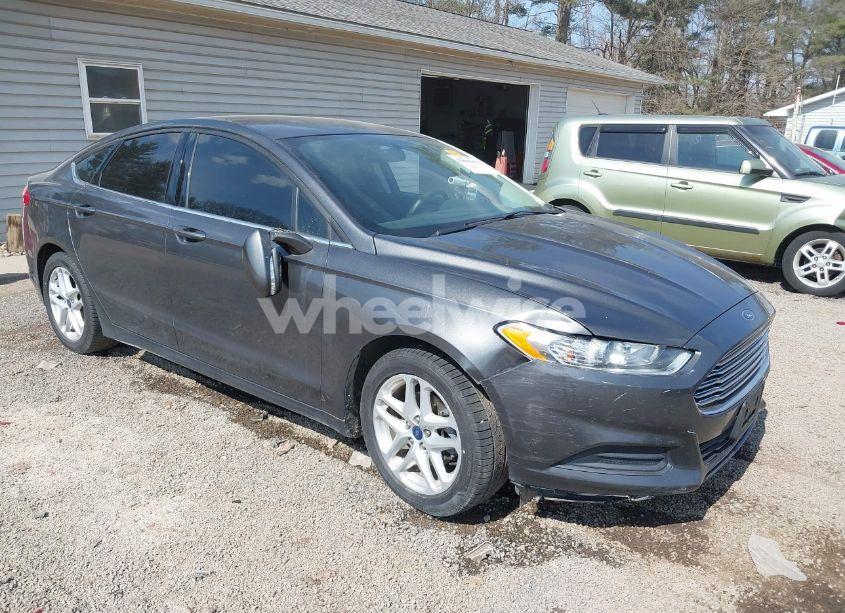 2016 Ford Fusion SE (VIN 3FA6P0H78GR120815) main photo