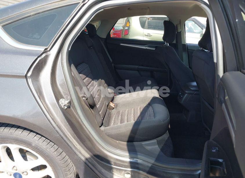 Photo 8 of 2016 Ford Fusion SE (VIN 3FA6P0H78GR120815)