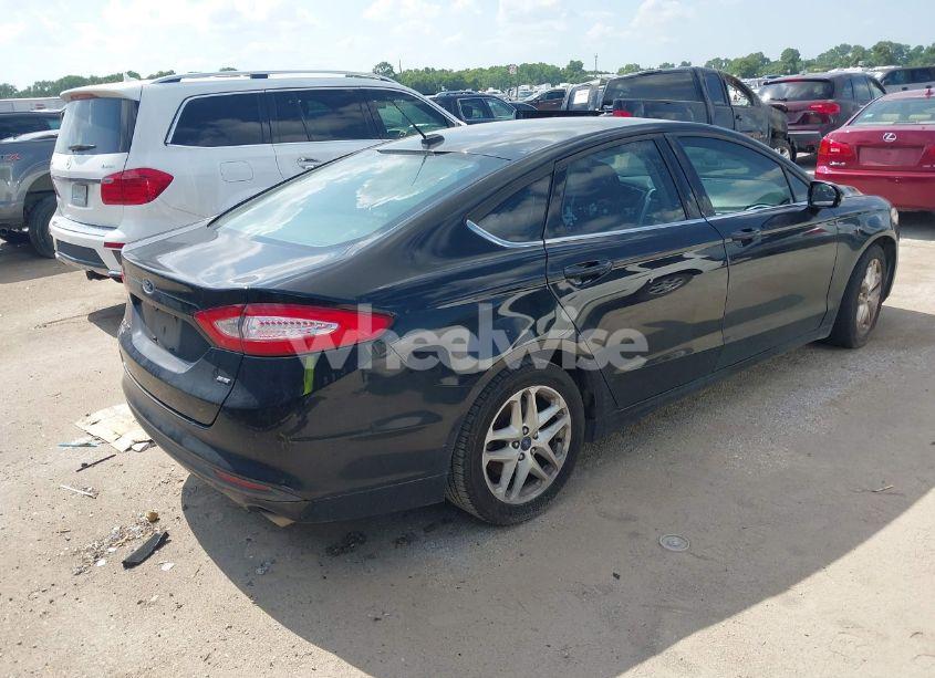 Photo 4 of 2016 Ford Fusion SE (VIN 3FA6P0H78GR145195)