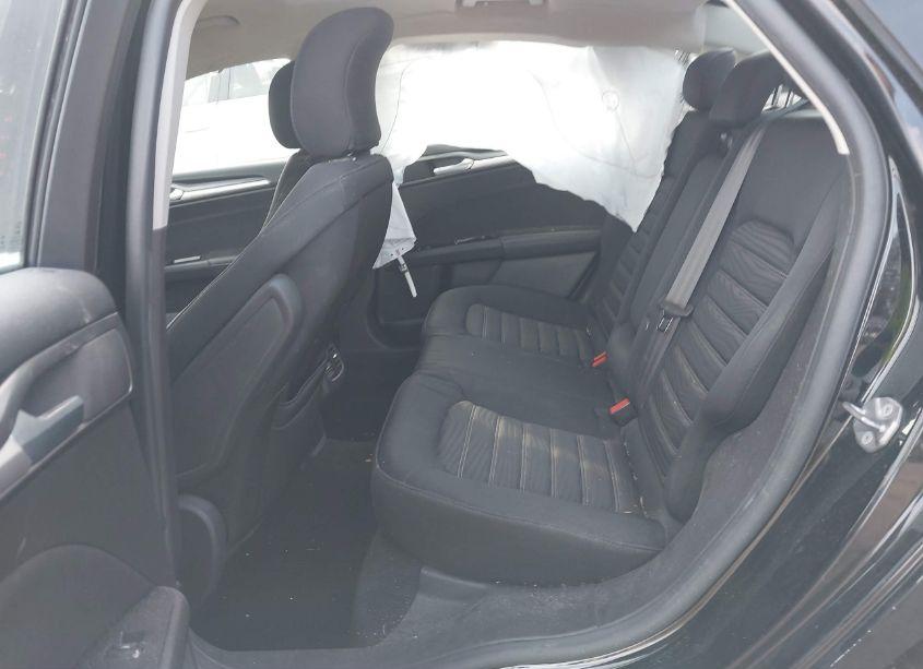 Photo 8 of 2016 Ford Fusion SE (VIN 3FA6P0H78GR203578)