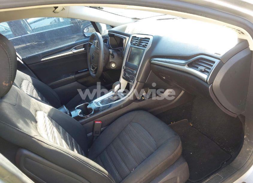 Photo 5 of 2016 Ford Fusion SE (VIN 3FA6P0H78GR211342)