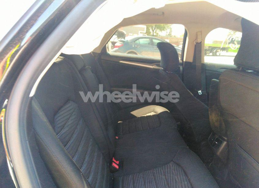 Photo 8 of 2016 Ford Fusion SE (VIN 3FA6P0H78GR243790)