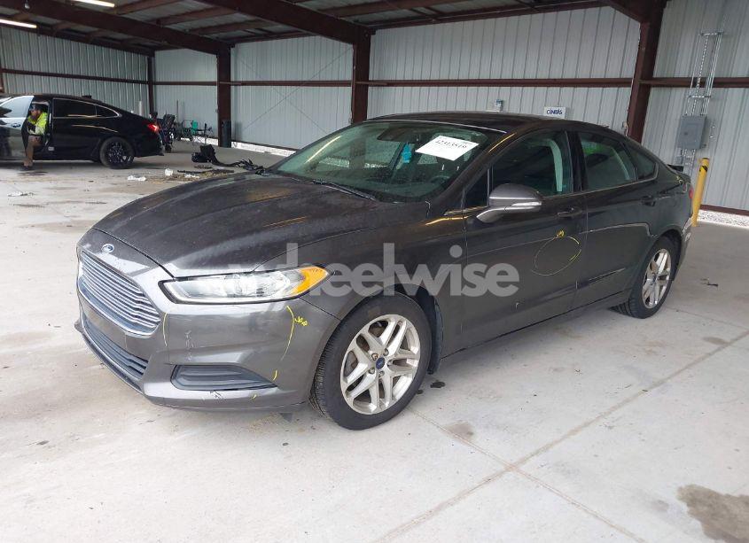 Photo 2 of 2016 Ford Fusion SE (VIN 3FA6P0H78GR262906)