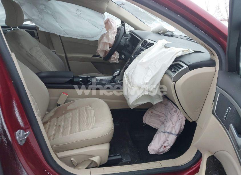 Photo 5 of 2016 Ford Fusion SE (VIN 3FA6P0H78GR310226)