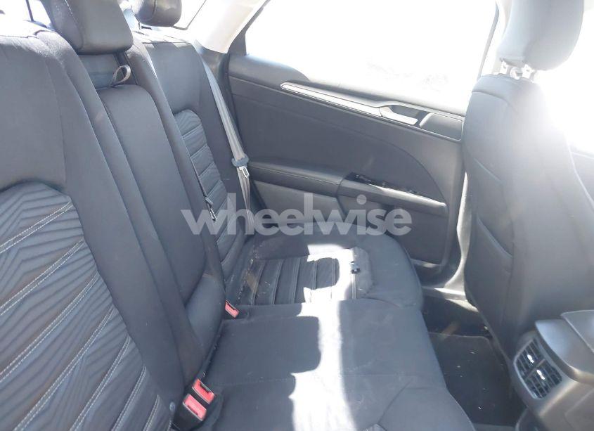 Photo 8 of 2016 Ford Fusion SE (VIN 3FA6P0H78GR310730)