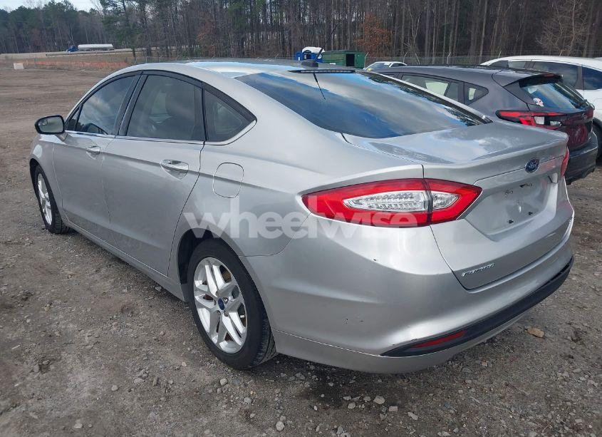 Photo 3 of 2016 Ford Fusion SE (VIN 3FA6P0H78GR311117)