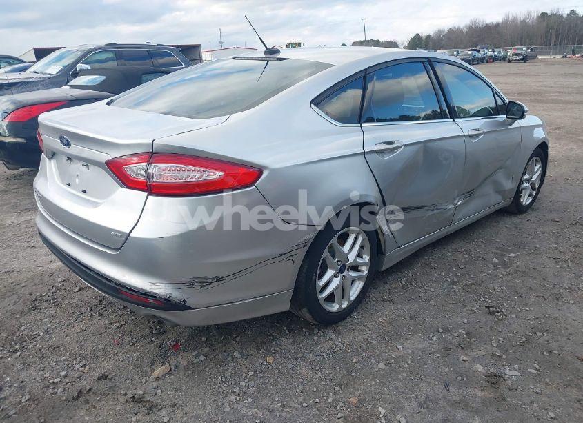 Photo 4 of 2016 Ford Fusion SE (VIN 3FA6P0H78GR311117)