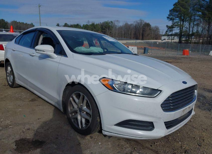 2016 Ford Fusion SE (VIN 3FA6P0H78GR332677) main photo