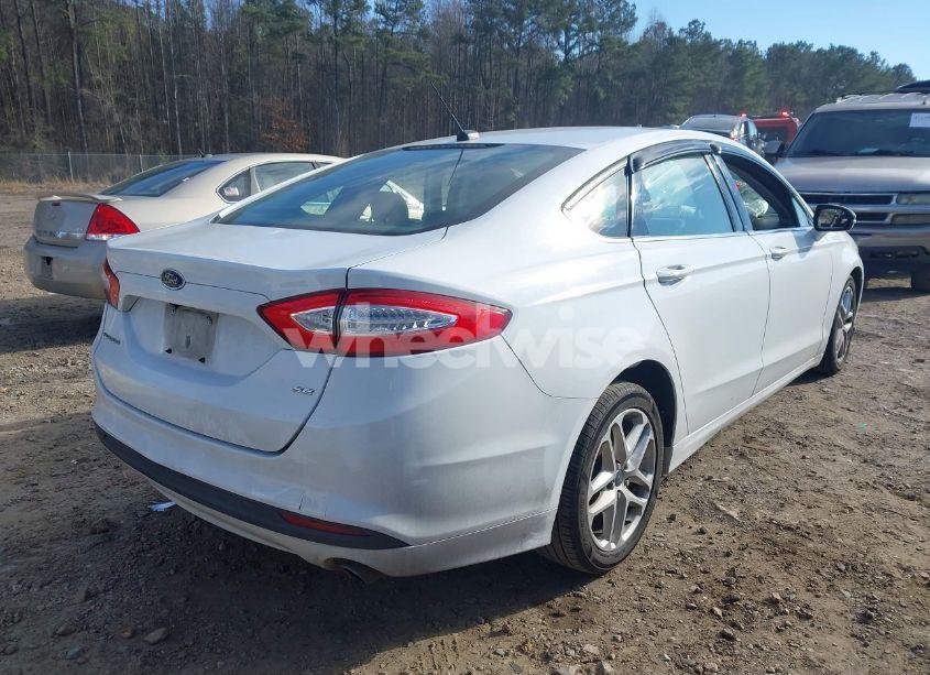Photo 4 of 2016 Ford Fusion SE (VIN 3FA6P0H78GR332677)