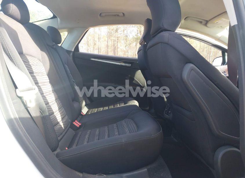 Photo 8 of 2016 Ford Fusion SE (VIN 3FA6P0H78GR332677)