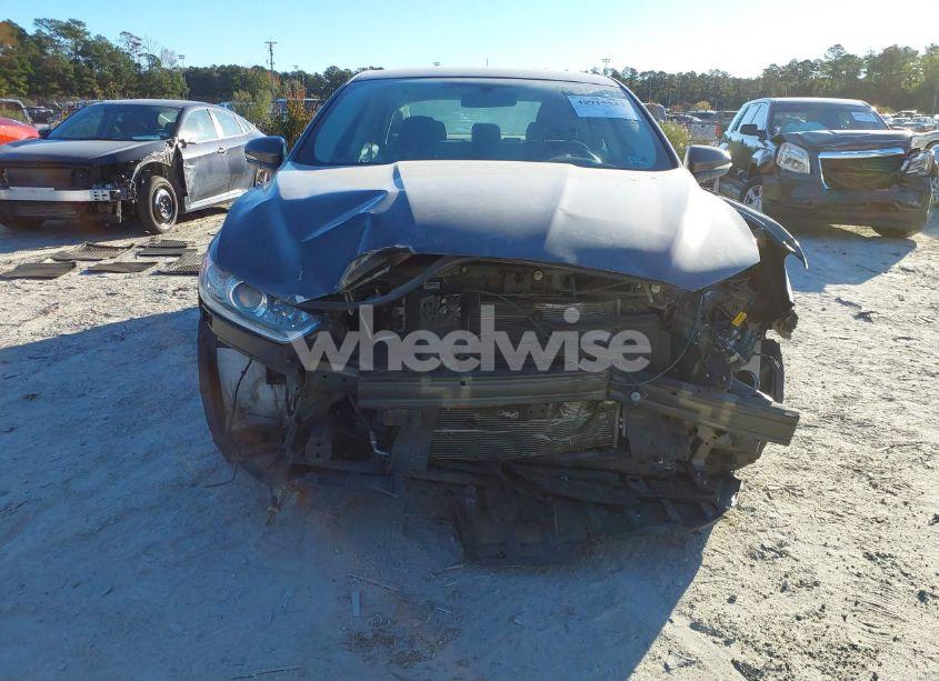 Photo 12 of 2016 Ford Fusion SE (VIN 3FA6P0H78GR367784)